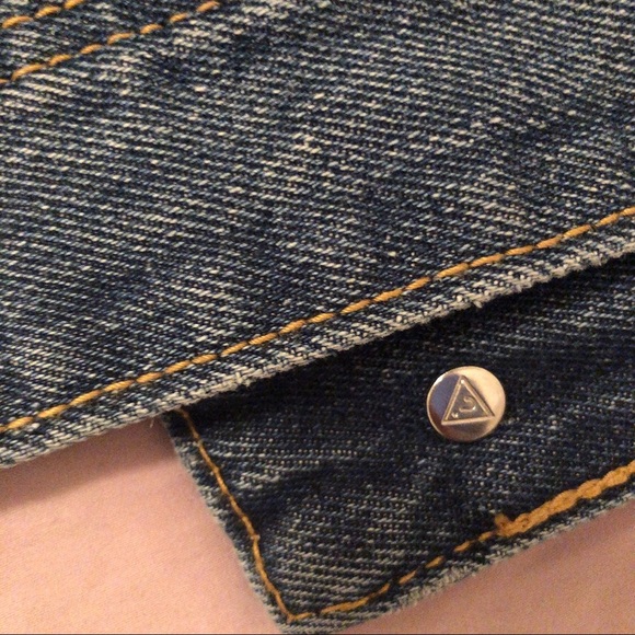 Guess denim jacket - Picture 7 of 9